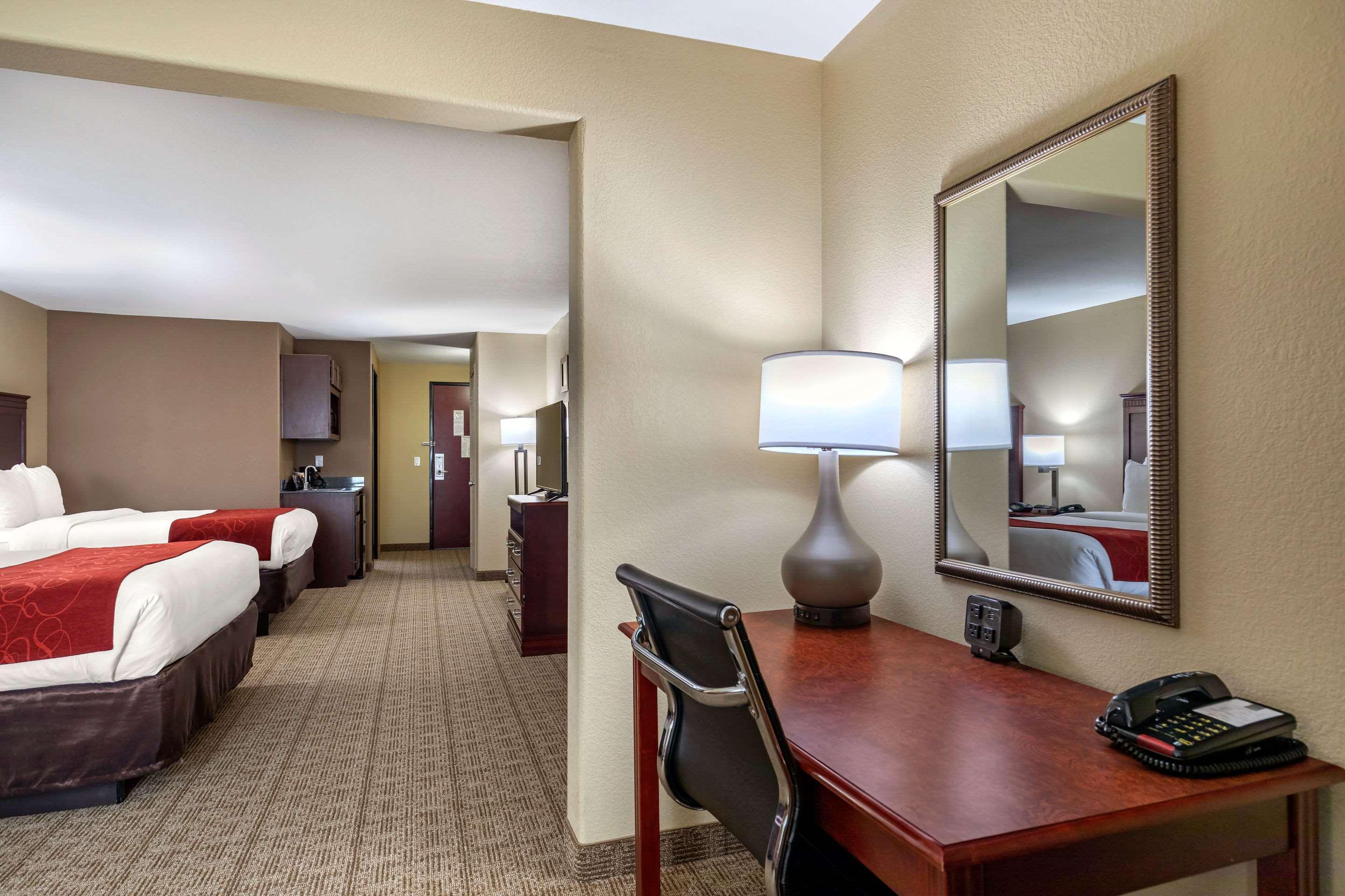 Comfort Suites Ennis Exterior foto